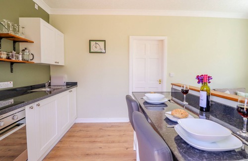 Llangollen Cottage | CAM O'R FECHAN ANNEXE, romantic, with a garden in Llangollen