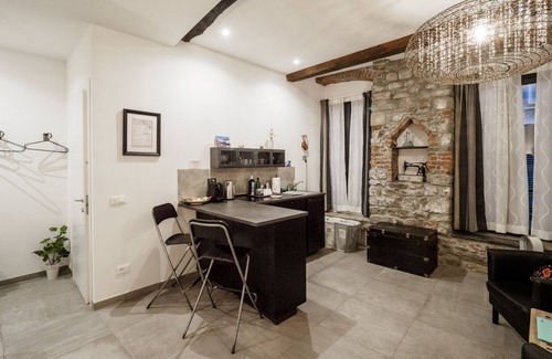 Vernazza Apartment | Camaella Luxury Studio