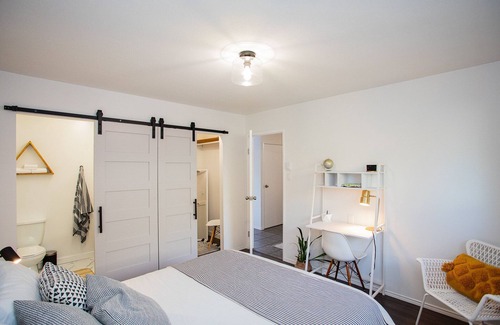 Regional District of Nanaimo House | Camas Hideaway