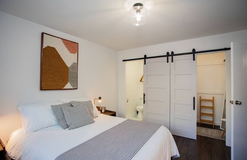 Regional District of Nanaimo House | Camas Hideaway