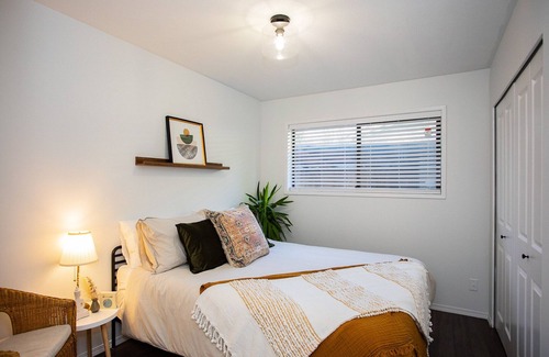 Regional District of Nanaimo House | Camas Hideaway