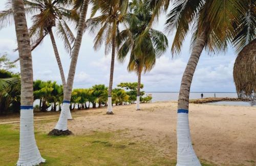 Bocachica Bed & Breakfast | CAMATAJUA BARU HOUSE