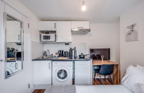 Camberwell Apartment | Camberwell High Spec 6-Studio Unit Block