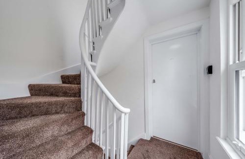 Camberwell Apartment | Camberwell High Spec 6-Studio Unit Block