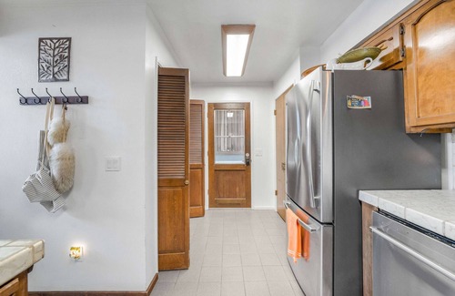 Happy Hill House | Cambria Gem, Walk to Moonstone Beach (30+ days)