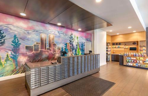 River North Art District Hotel | Cambria Hotel Denver Downtown RiNo