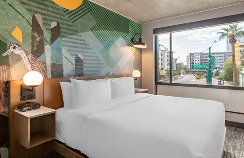 Evans Churchill Hotel | Cambria Hotel Downtown Phoenix Convention Center