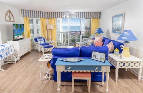 Litchfield by the Sea House | Cambridge 301 OV 3BR 3BA Kitchen Balcony