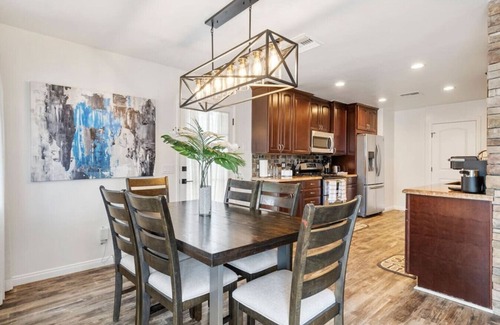 The Plaza House | Cambridge Residencia | Pool Heat Spa | EV Charger
