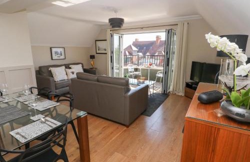 Tenby Apartment | Cambrie