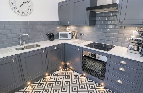 Tenby Apartment | CAMBRIE, luxury holiday cottage, with pool in Tenby