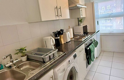 Cantelowes Apartment | Camden 1 bedroom Deluxe Flat