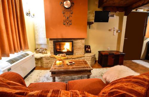 Synikia Mesi Trikalon House | Camelia Suites