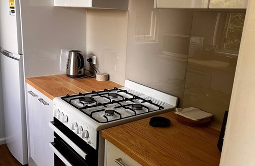 Blackheath Cottage | Camellia Cottage - a relaxing getaway in the misty mountains!