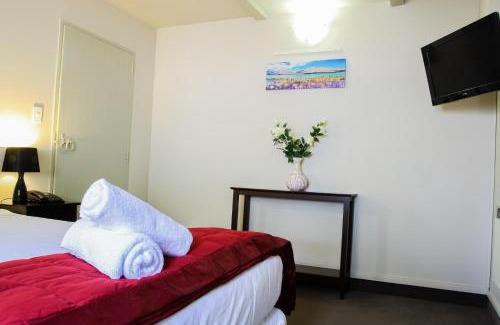 Saint Albans Hotel | Camelot Motor Lodge