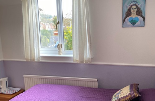 Glastonbury Bed & Breakfast | Camelot Retreat