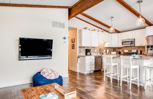 Nekoosa House | Camelot Sunsets
