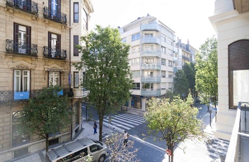 San Sebastian Centro Apartment | Camelot | The Rentals Collection