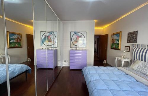 Ponte San Giovanni House | Camera Palazzoni