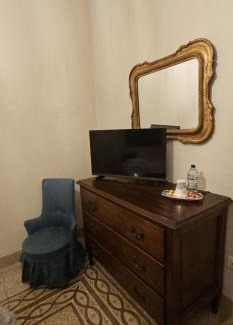 Castiglione del Lago House | Camera Teresa