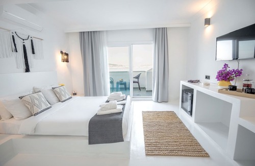 Ayvalik City Center Hotel | Camlik 87 Hotel Ayvalik