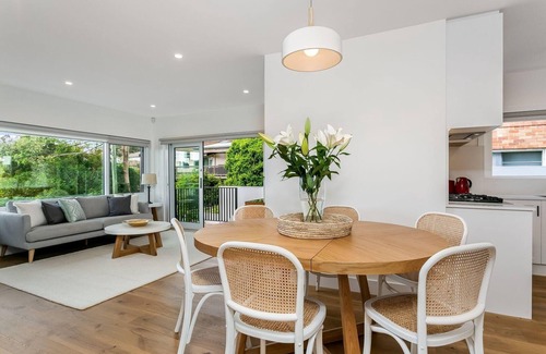 Cammeray Apartment | Cammeray- ROWL1 - Rowlison Parade - Modern 3BR Home with Courtyard Parking Next to Tunks Park in Cammeray