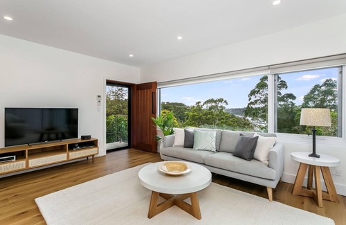 Cammeray Apartment | Cammeray- ROWL1 - Rowlison Parade - Modern 3BR Home with Courtyard Parking Next to Tunks Park in Cammeray