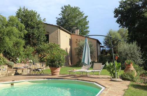 San Gimignano Apartment | Cammino Santo - studio w/private pool & garden