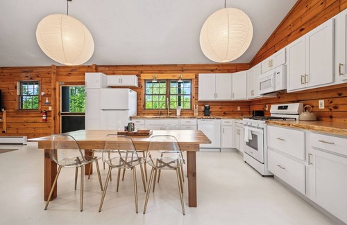 Rangeley Plantation House | Camp 17 | Private | Renovated Summer 2025