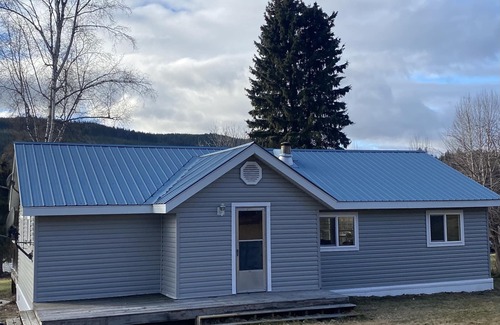 Likely House | Camp 72 On Quesnel Lake
