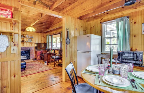 Waterboro Cabin | 'Camp Crescendo' Rustic Waterboro Cabin By Lake