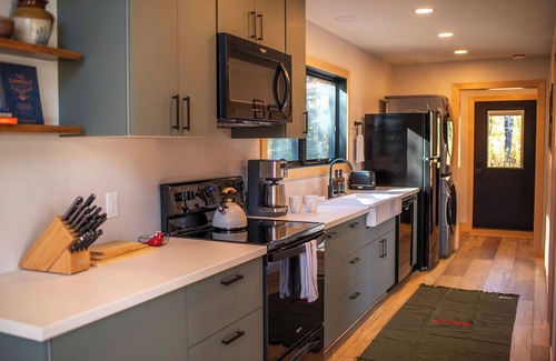 Grand Marais Cabin | Camp Du Nord.a Cozy 2-bedroom cabin in tranquil Grand Marais MN