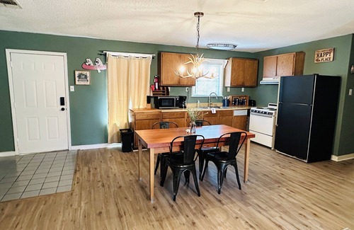 Bulverde Cabin | Camp House Hideway
