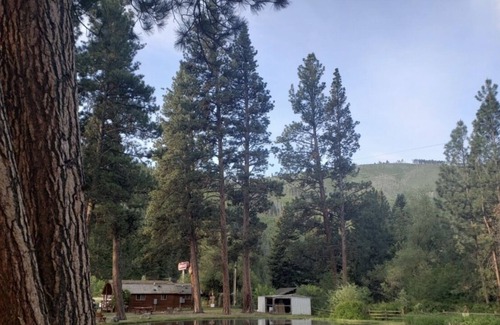 Ravalli County RV Rental | CAMP SULA - Rv Back In spot 15 - partial hook up