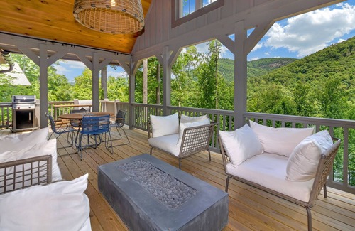 Tuckasegee Cottage | Camp Three Bear | 75 Indigo Court at Bear Lake Reserve