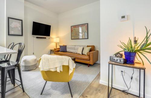 Cincinnati Apartment | Camp Washington Flat Walk to Coffee, Bars and Dtwn