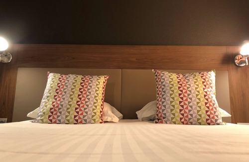 Chartres Hotel | Campanile Chartres Centre - Gare - Cathédrale