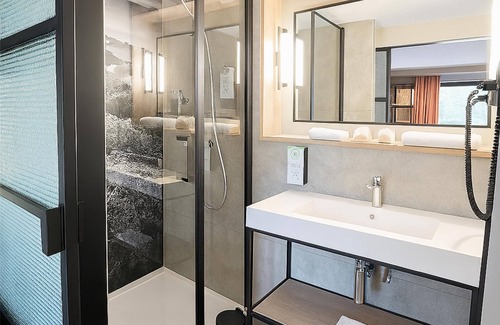Riom Hotel | Campanile Clermont Ferrand Nord- Riom