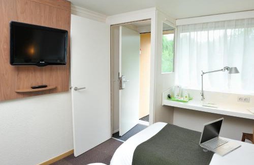 Clermont-Ferrand Hotel | Campanile Clermont Ferrand - Le Brezet
