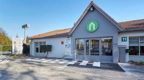 Meyreuil Hotel | Campanile NATURE - Aix En Provence Meyreuil