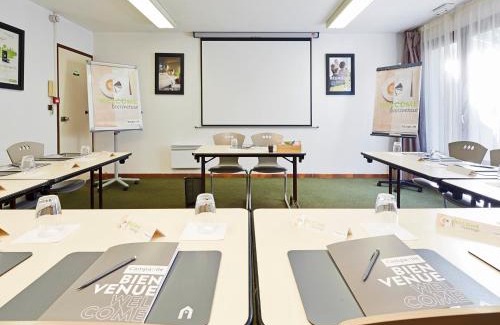 Meyreuil Hotel | Campanile NATURE - Aix En Provence Meyreuil