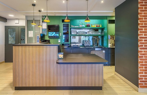 Saint-Apollinaire Hotel | Campanile NATURE - Dijon Est Saint-Apollinaire