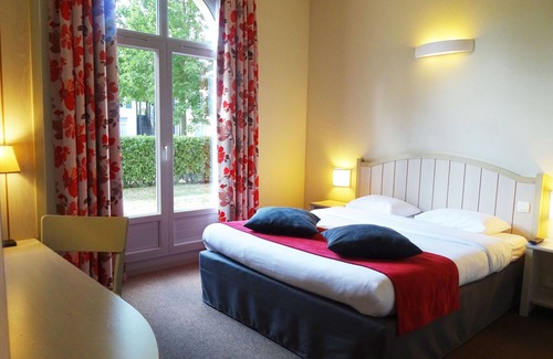 Magny-le-Hongre Hotel | Campanile Val de France