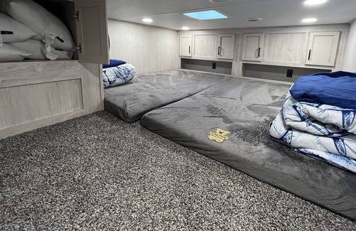 Perry House | Camper 4.5 Miles to the Beach in a Quiet Campground