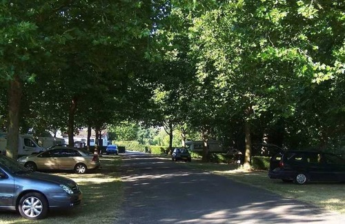 Pouzauges House | Camping 3 étoiles - ccbbhdf