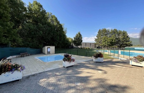 Tallard House | Camping 3 étoiles - ccbbahg