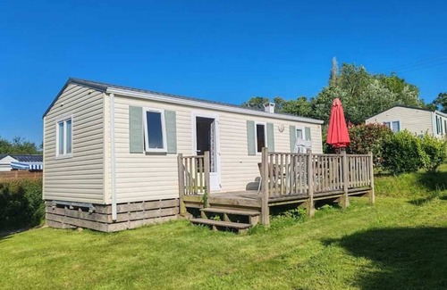 Pouldreuzic House | Camping 3 étoiles - Piscine - eeefif