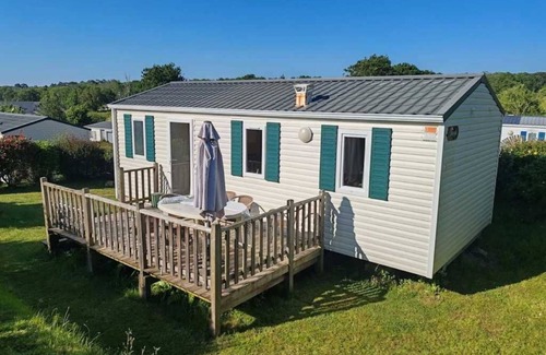 Pouldreuzic House | Camping 3 étoiles - Piscine - eeefif