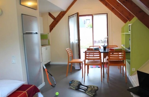 Merdrignac House | Camping 3 étoiles - Piscine - eehaei