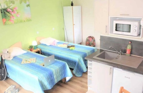 Merdrignac House | Camping 3 étoiles - Piscine - eehafa